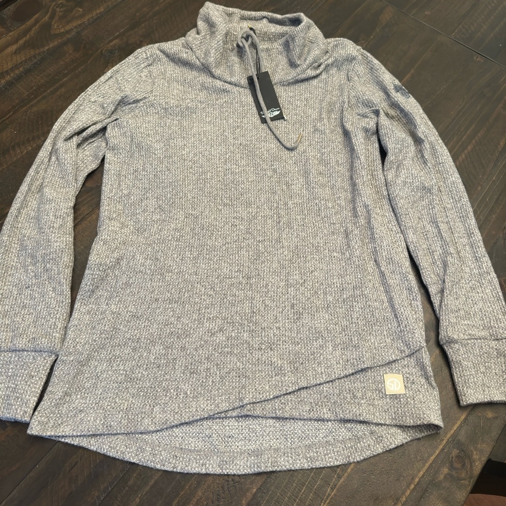 Straight Down Misty Top Mock Cowl Neck Pullover
Waffle Knit Thermal White